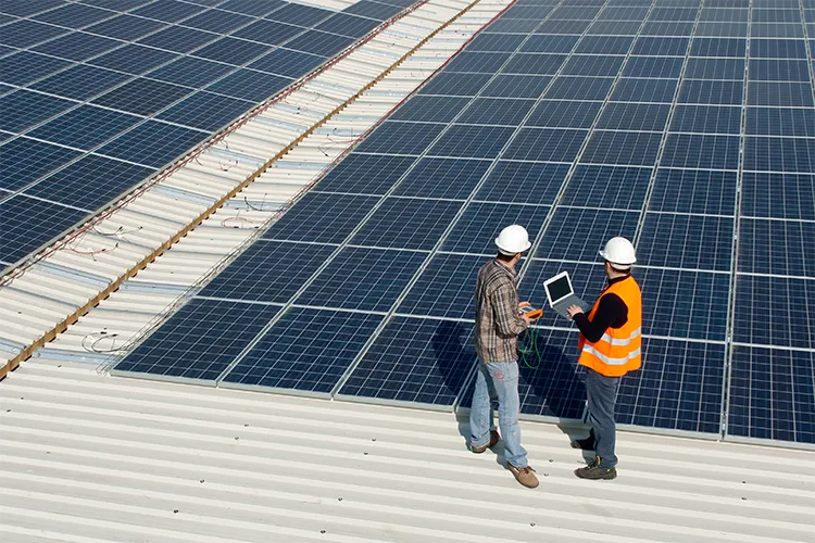 Industrial and commercial solar power plant